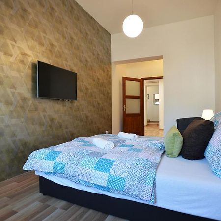 Corner Apartman Eger Exterior foto