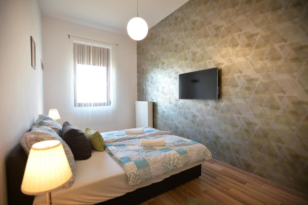 Corner Apartman Eger Exterior foto