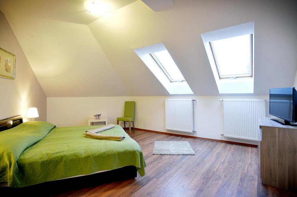 Corner Apartman Eger Quarto foto