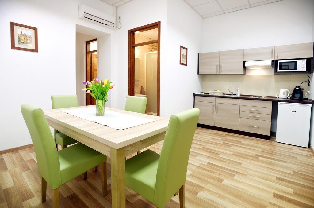 Corner Apartman Eger Quarto foto